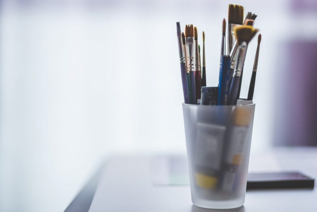 Commission a Painting by John Gerrie paint brushes